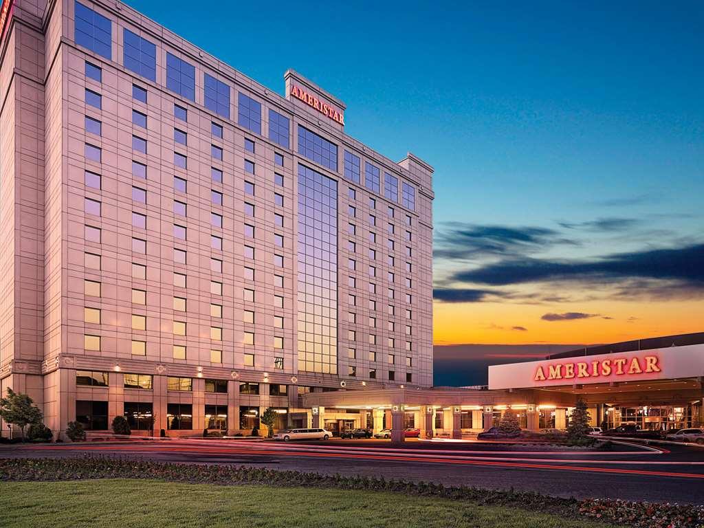 Ameristar Casino Hotel East Chicago Exterior photo